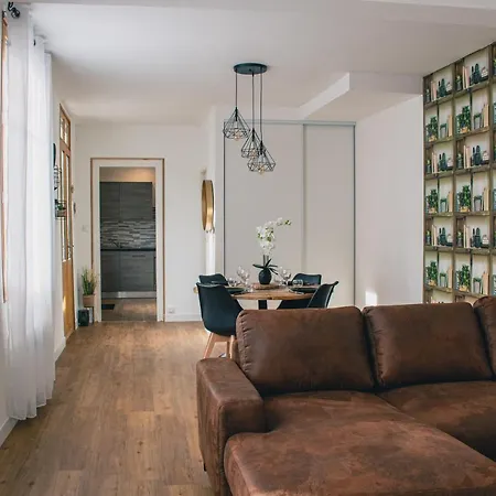 T2 Bedinsaumur Loire Chateau Confort *